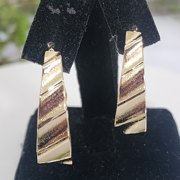 18k Gold Filled Chunky Oval Hoop Earrings New - Picture 4 of 8